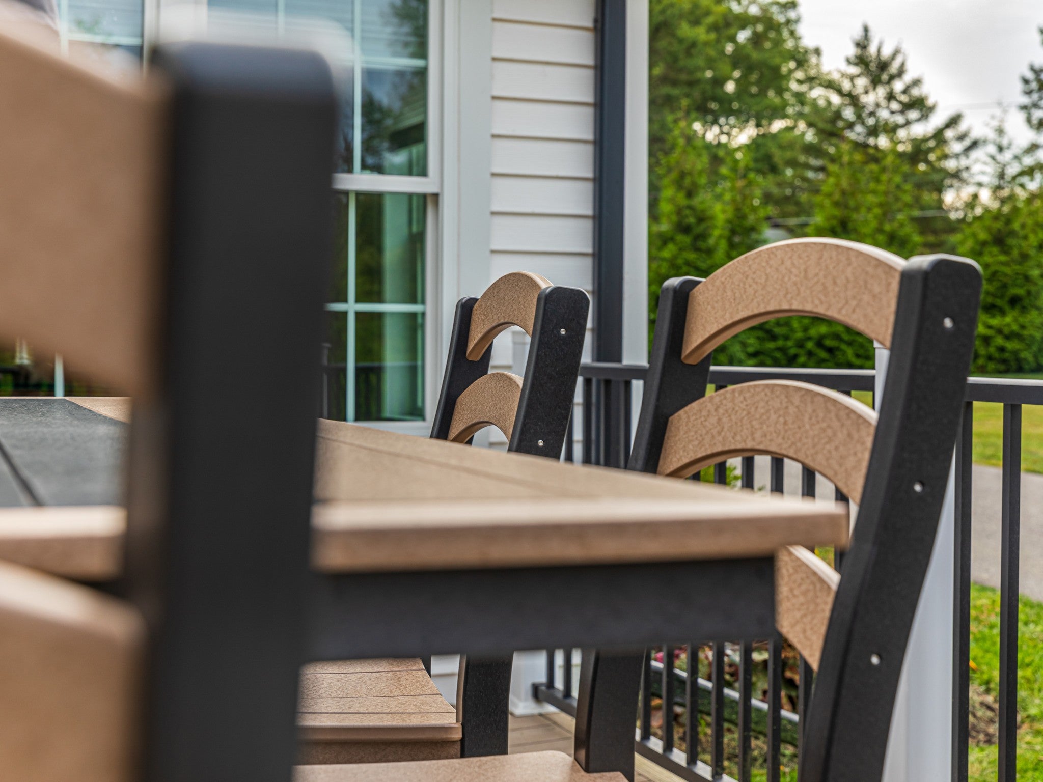 36"x72" Seabreak Table & Chairs Set