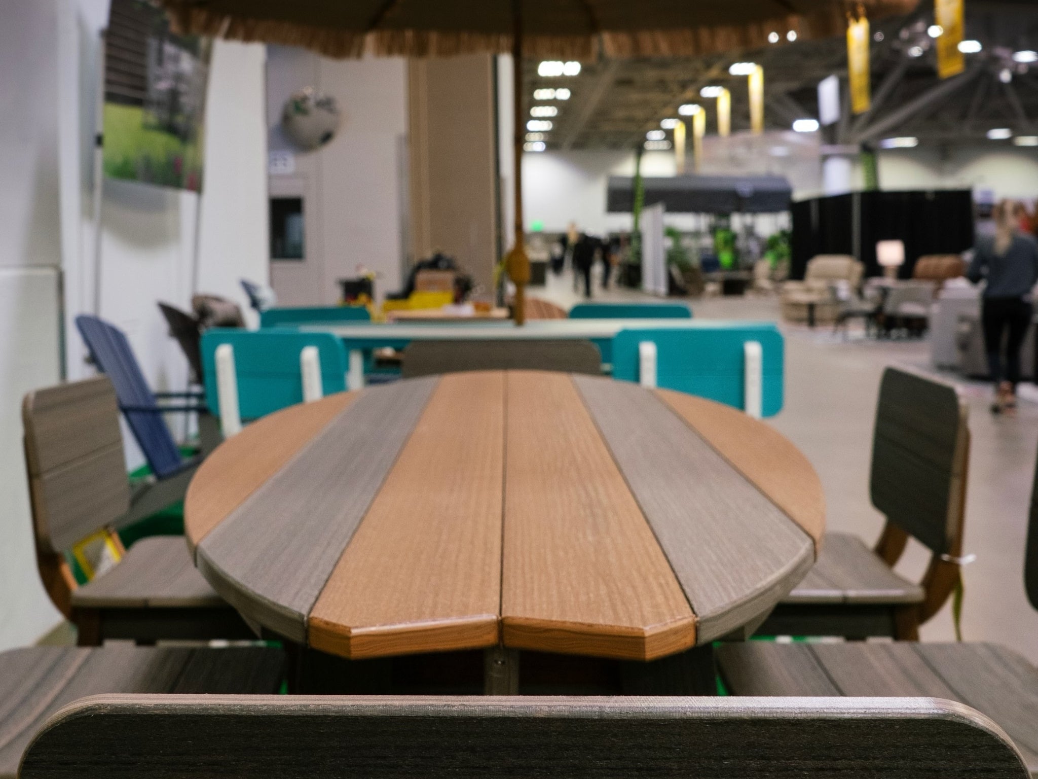 8' Surfboard Table | SurfAira Collection