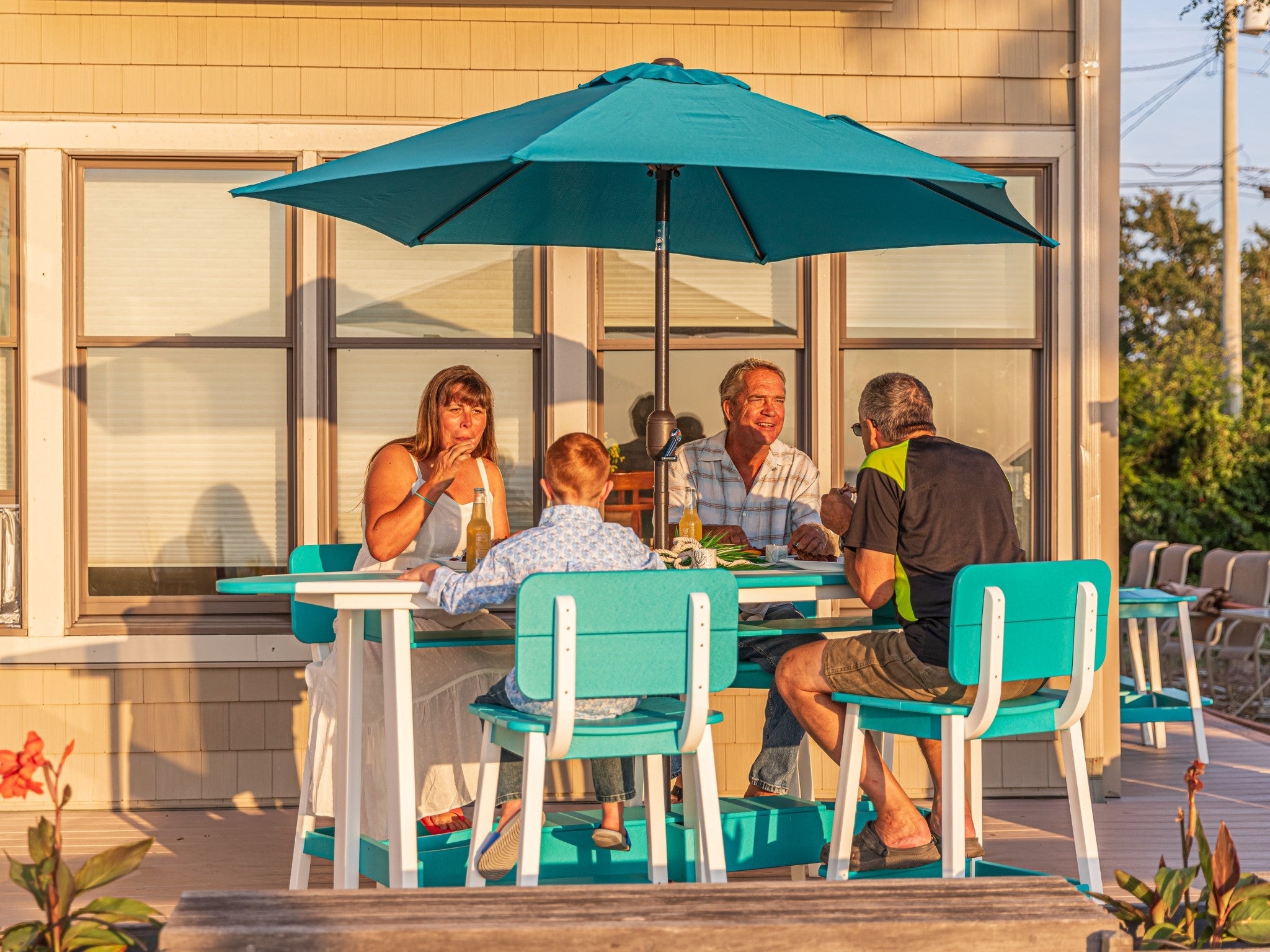 Poly Surfboard Table - 8' SurfAira Outdoor Furniture by Beaver Dam