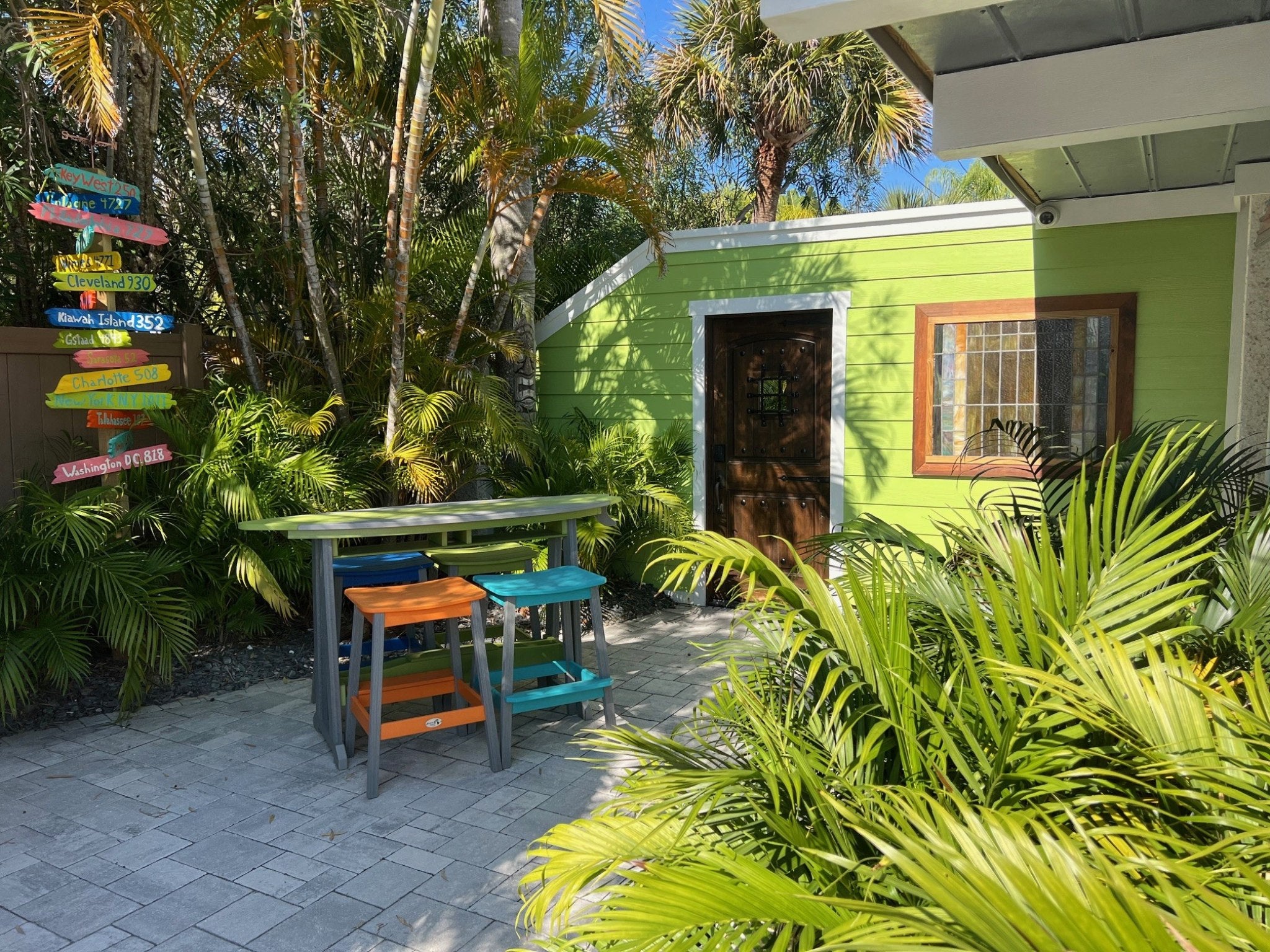 Saddle Stool | SurfAira Collection