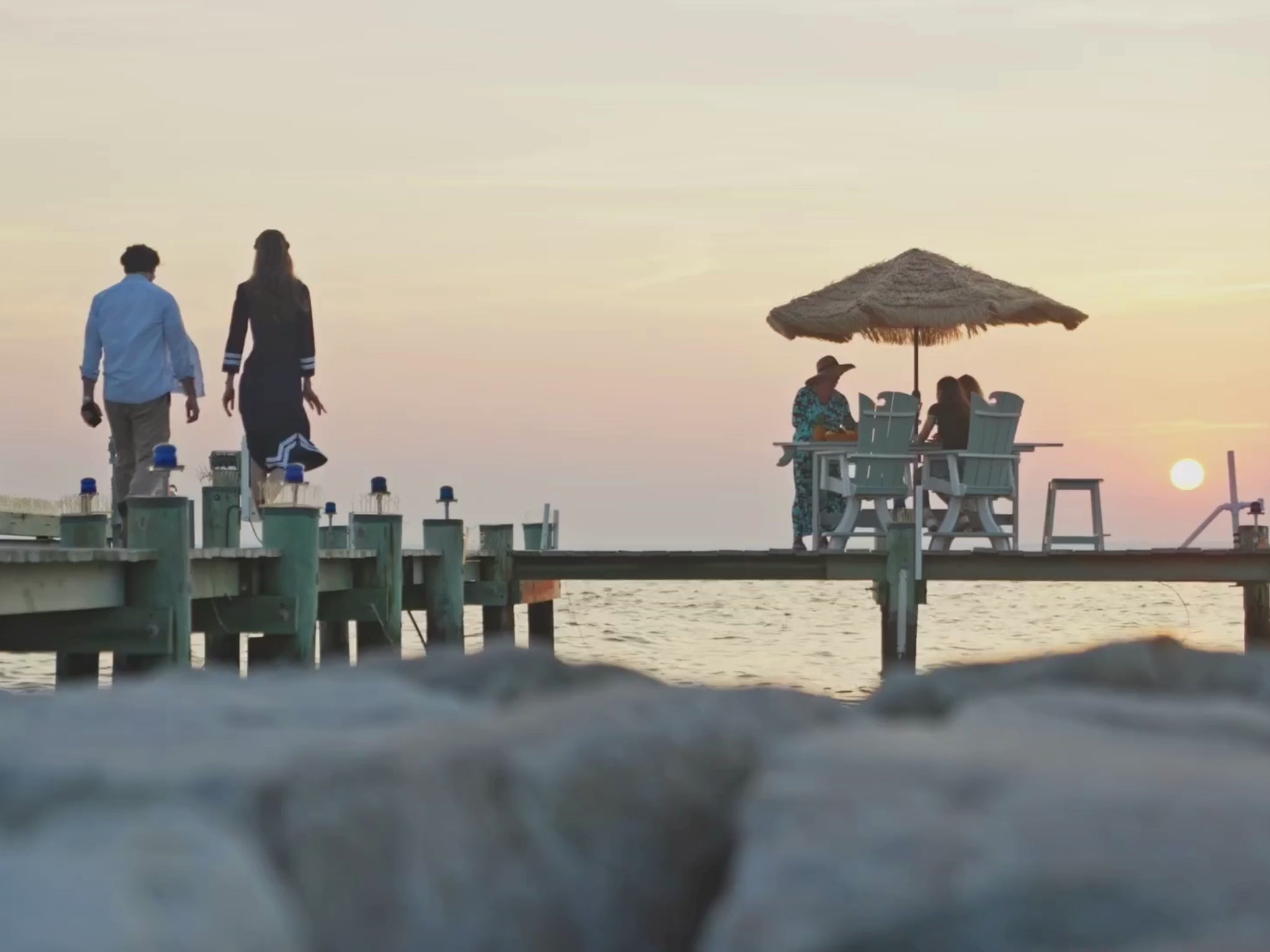 Load video: OceanWavz Swivel Chair