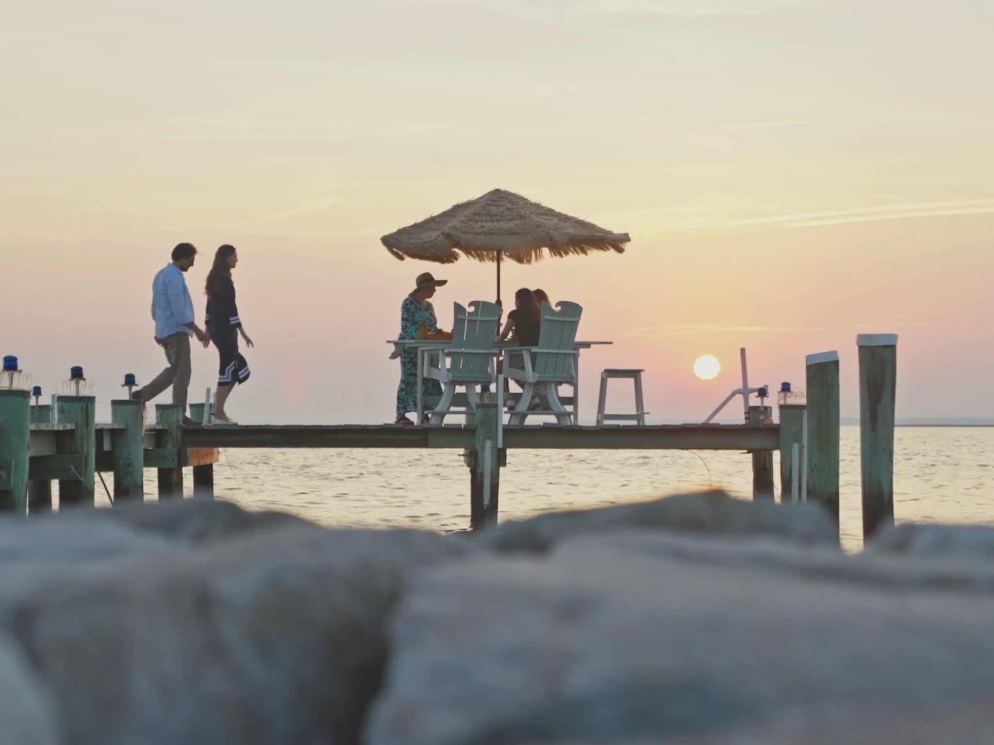 Load video: 8' Surfboard Table | SurfAira Collection